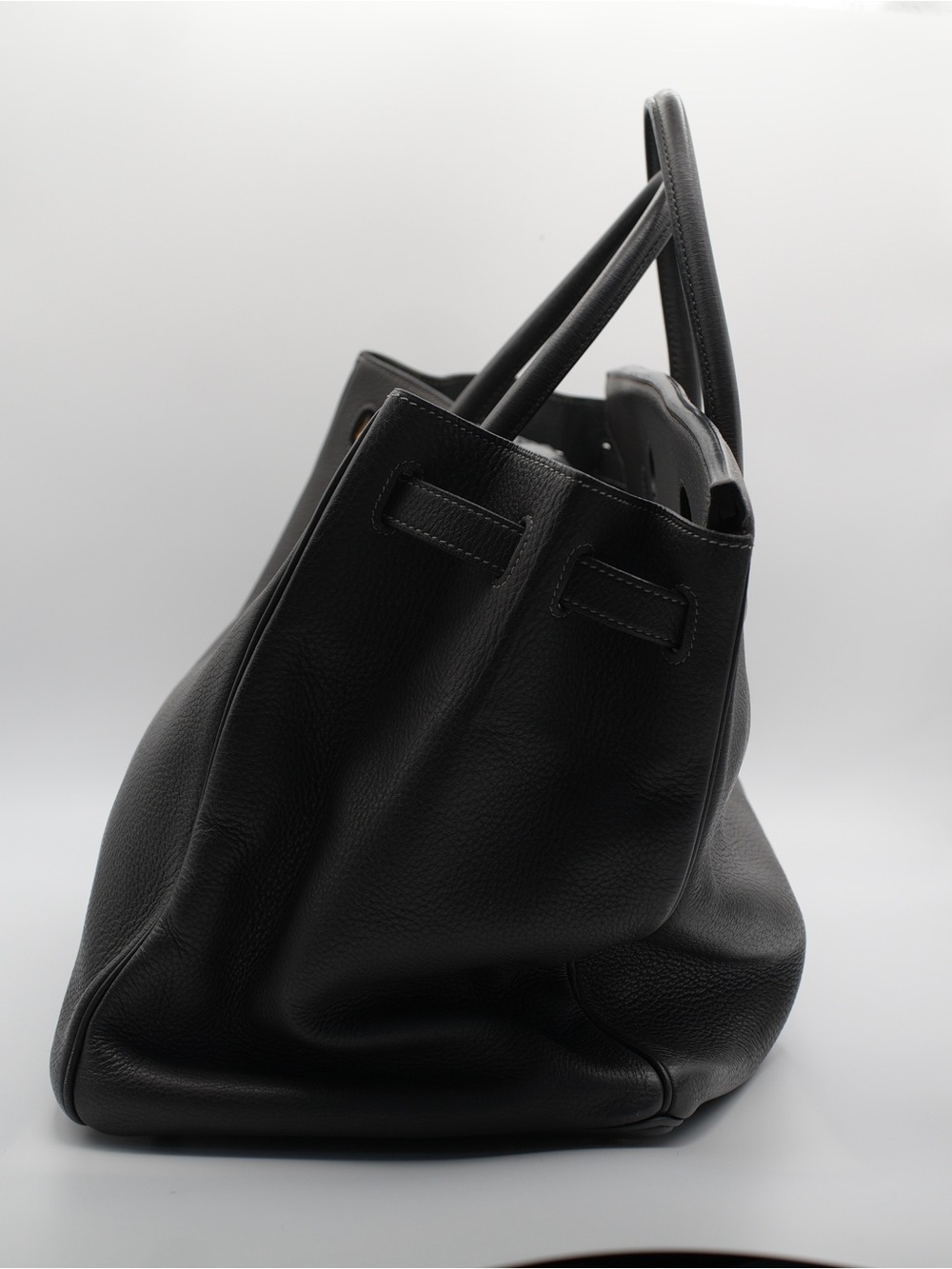 Hermes Birkin 40 in Clemence with Gold Hardware. Graphite Taurillon color. - Picture 11 of 13